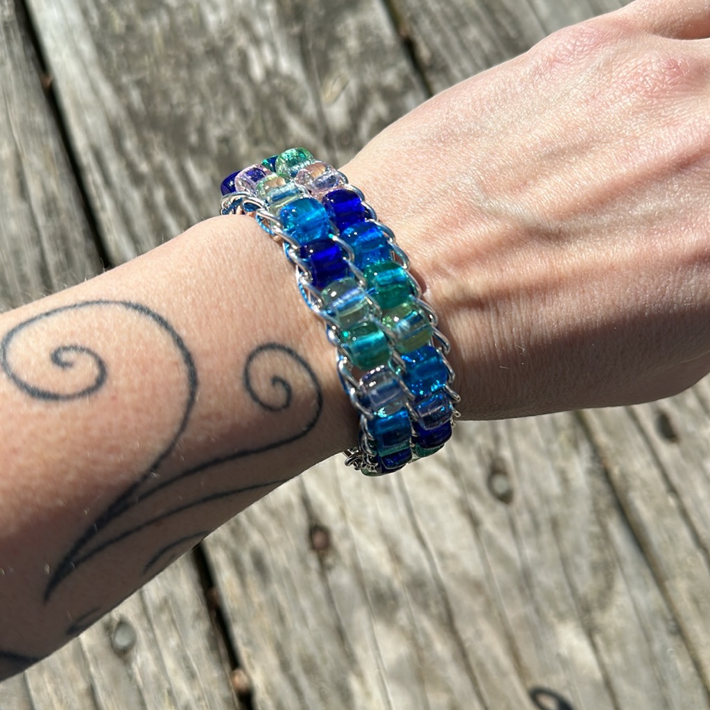 Blue Waves Bracelet 20$
